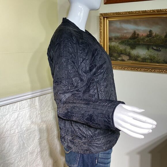 Kit and Ace Keep Pedalling Reversible Light Quilted Nylon Bomber Jacket - Picture 7 of 17